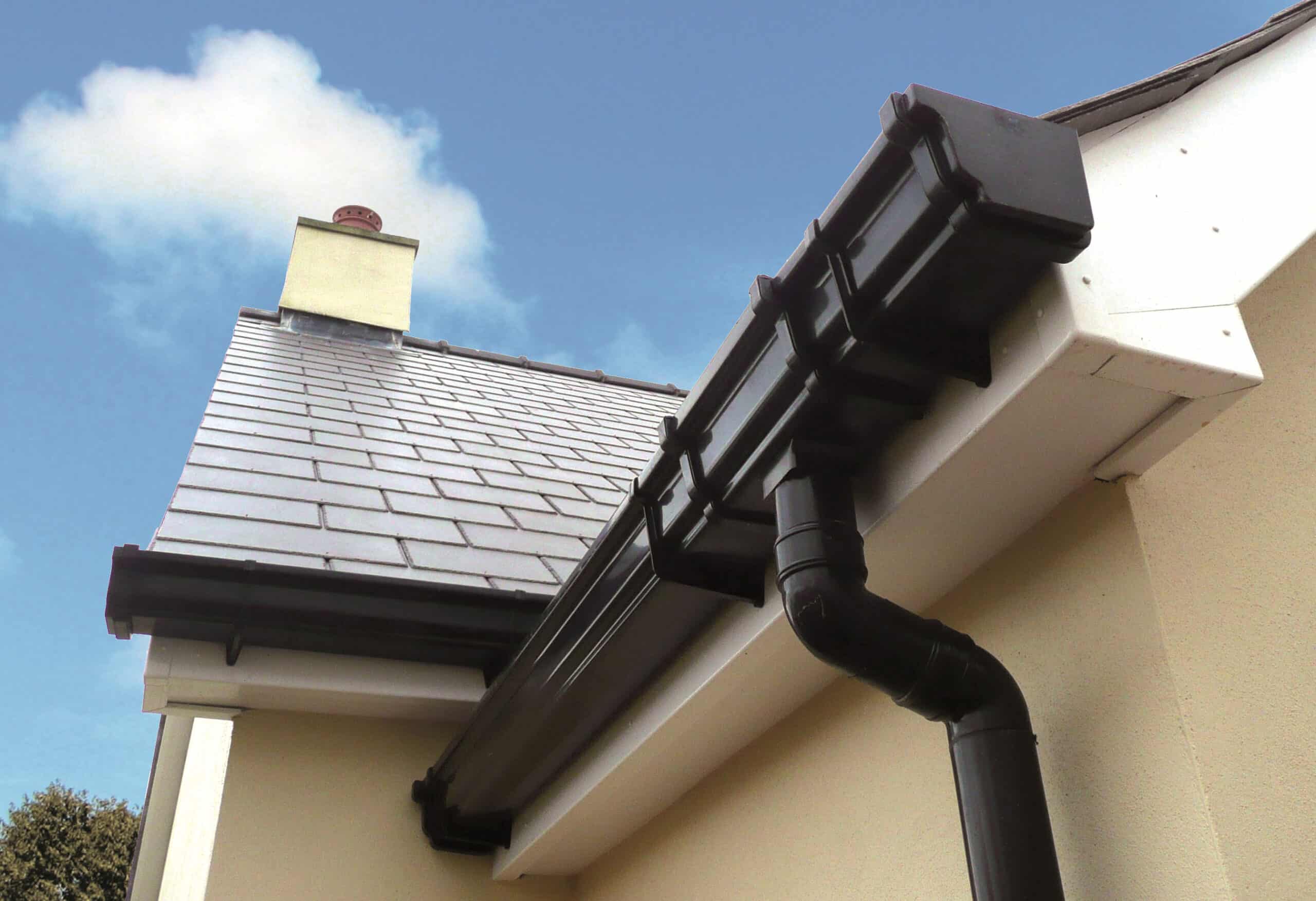 Universal Plus 135° External Angle in Anthracite Grey guttering system scaled Universal Plus 135° External Angle in Anthracite Grey guttering system scaled